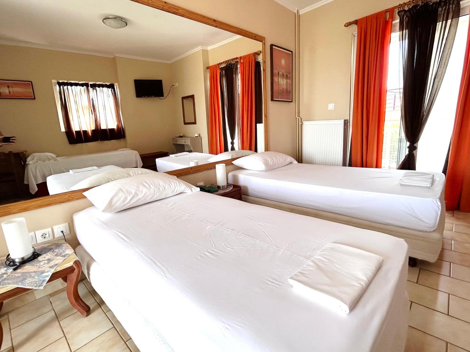 Bay Holiday Hotel & Spa Karavómilos Eksteriør bilde